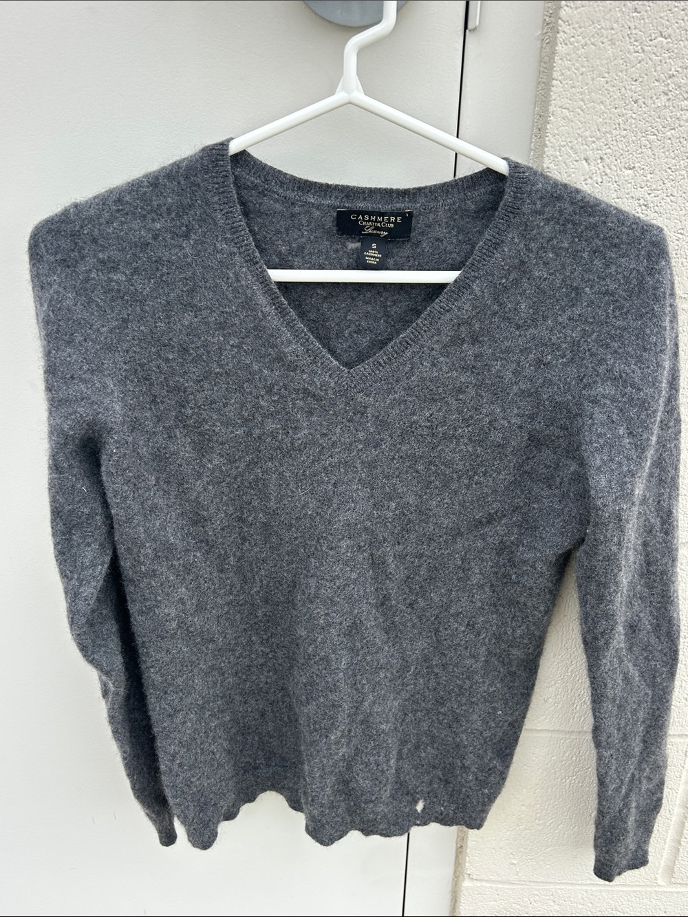 V-Neck Women's Sweater - Gray